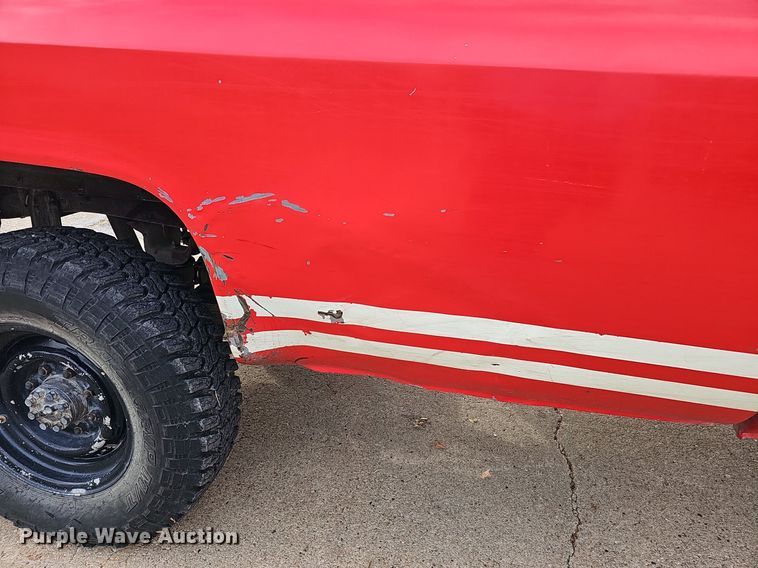 image for item DS5688 1985 Chevrolet D30  pickup truck