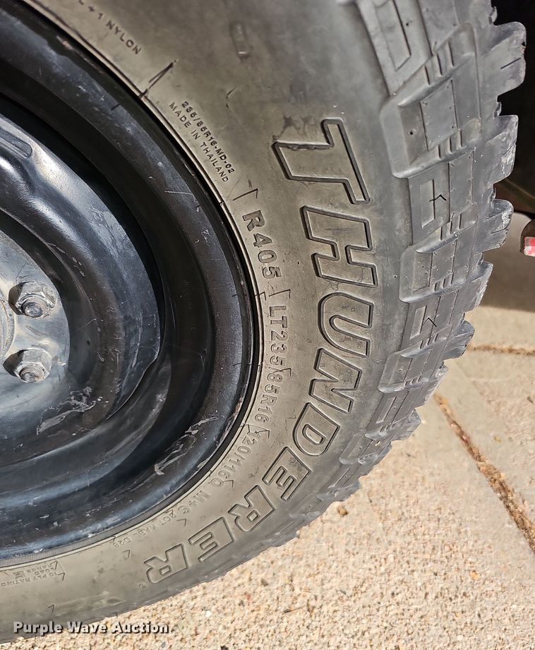 image for item DS5688 1985 Chevrolet D30  pickup truck