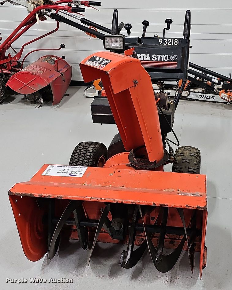 image for item DS5696 Ariens ST1032  snow blower