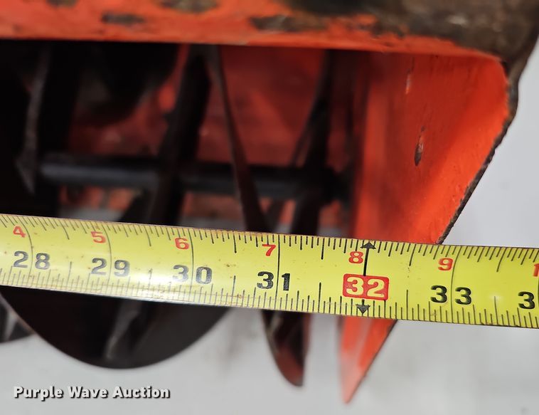 image for item DS5696 Ariens ST1032  snow blower