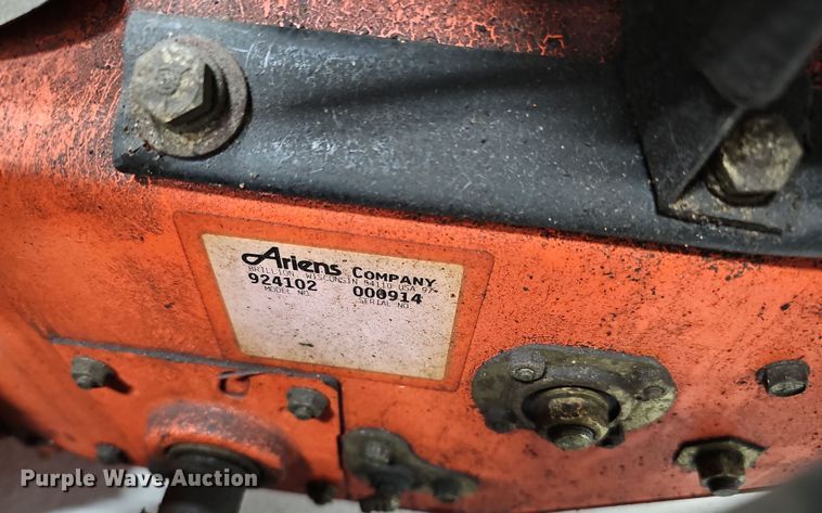 image for item DS5696 Ariens ST1032  snow blower