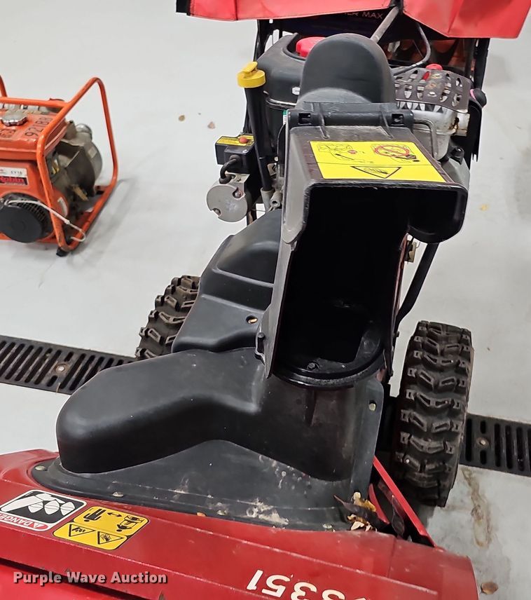 image for item DS5697 2011 Toro 38644  snow blower