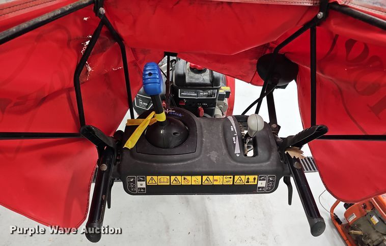 image for item DS5697 2011 Toro 38644  snow blower