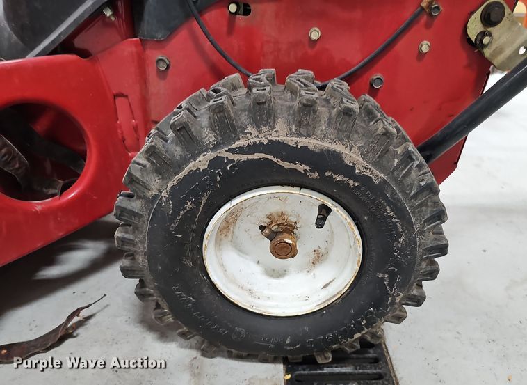 image for item DS5697 2011 Toro 38644  snow blower