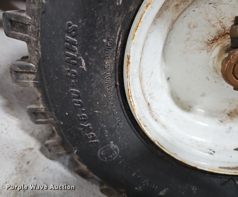 image for item DS5697 2011 Toro 38644  snow blower