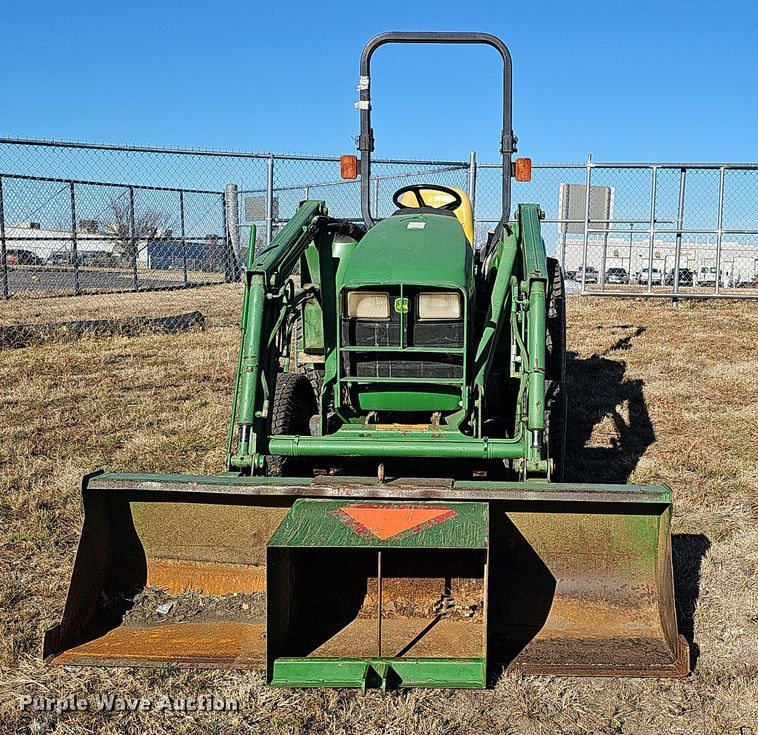 image for item DS5702 2001 John Deere 4300  tractor