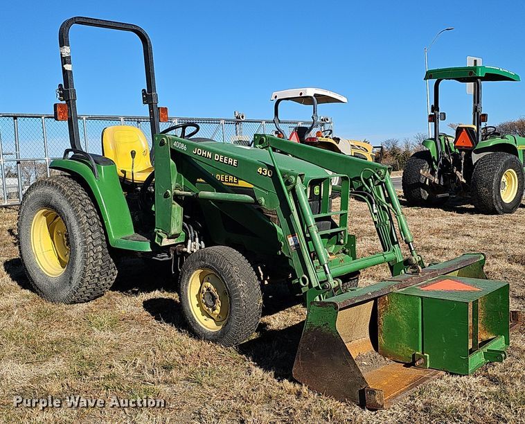 image for item DS5702 2001 John Deere 4300  tractor