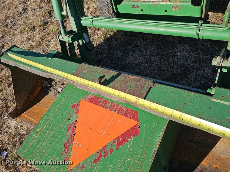 image for item DS5702 2001 John Deere 4300  tractor