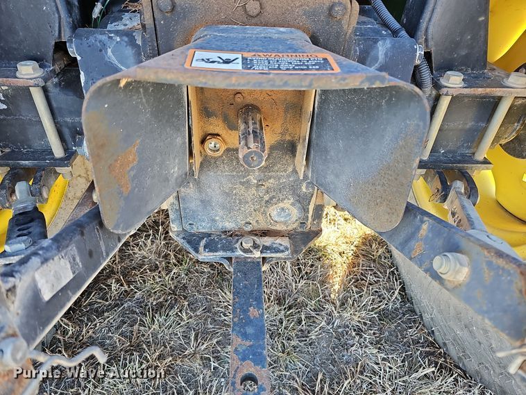 image for item DS5702 2001 John Deere 4300  tractor