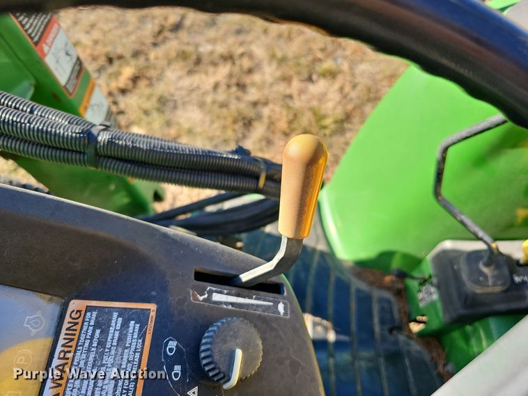 image for item DS5702 2001 John Deere 4300  tractor