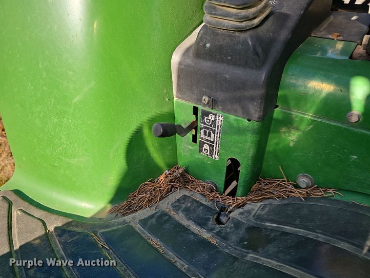 image for item DS5702 2001 John Deere 4300  tractor