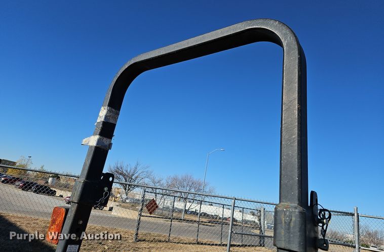 image for item DS5702 2001 John Deere 4300  tractor