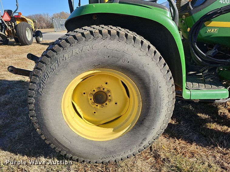 image for item DS5702 2001 John Deere 4300  tractor