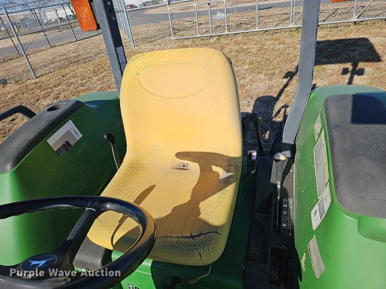 image for item DS5703 2001 John Deere 4600  tractor