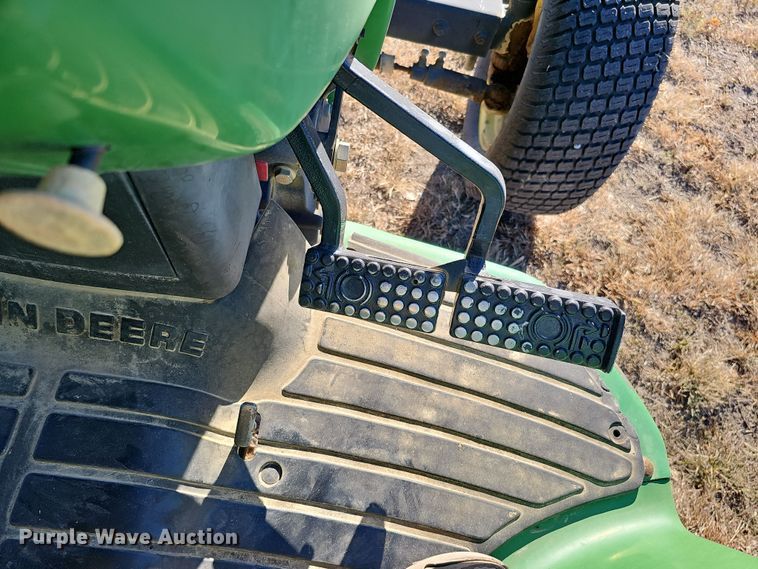 image for item DS5703 2001 John Deere 4600  tractor