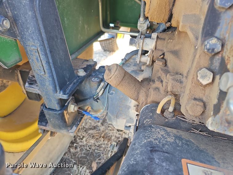 image for item DS5703 2001 John Deere 4600  tractor