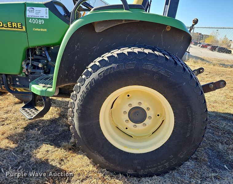 image for item DS5703 2001 John Deere 4600  tractor