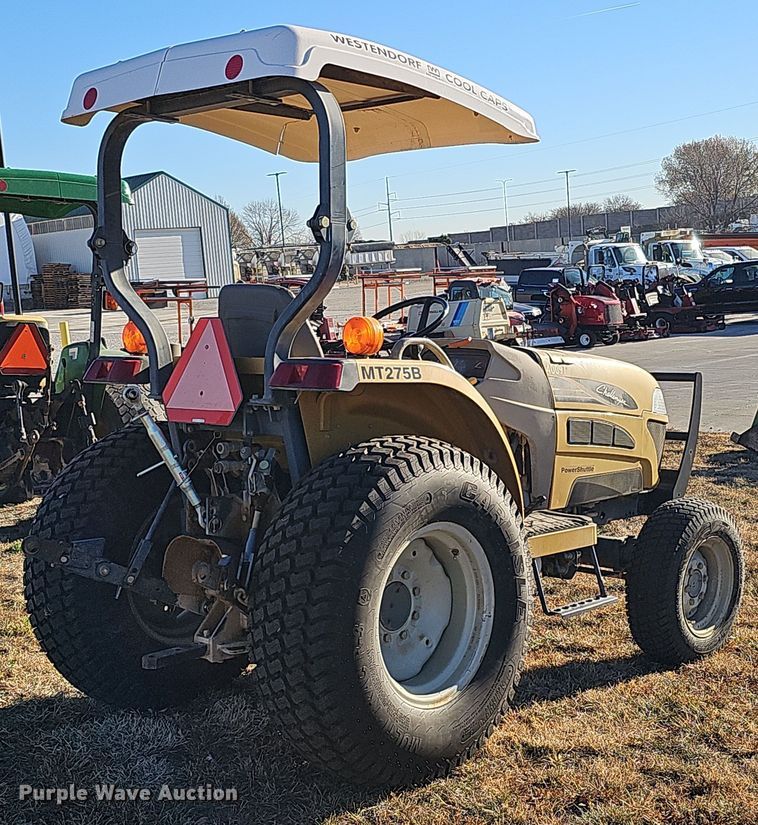 image for item DS5704 2005 Challenger MT275B  MFWD tractor