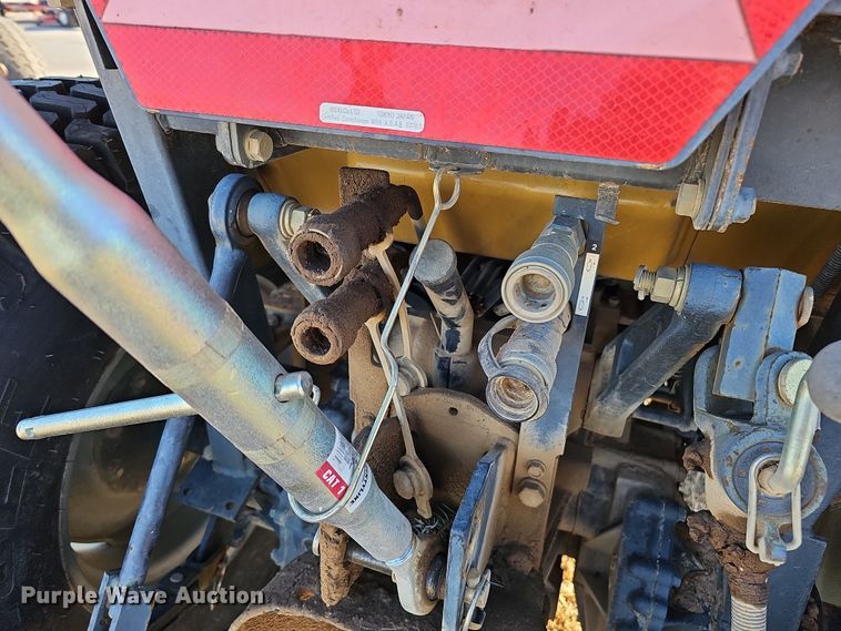 image for item DS5704 2005 Challenger MT275B  MFWD tractor