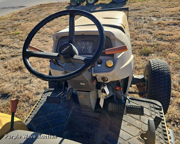 image for item DS5704 2005 Challenger MT275B  MFWD tractor