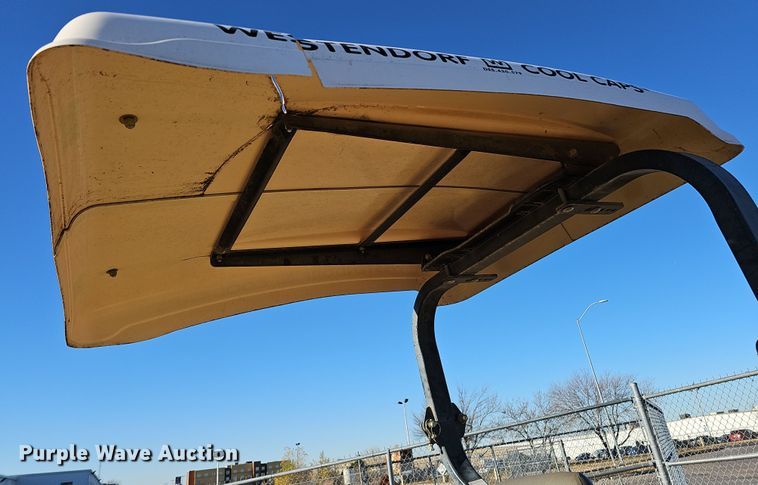 image for item DS5704 2005 Challenger MT275B  MFWD tractor