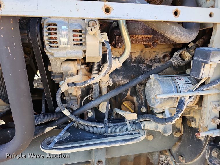 image for item DS5704 2005 Challenger MT275B  MFWD tractor