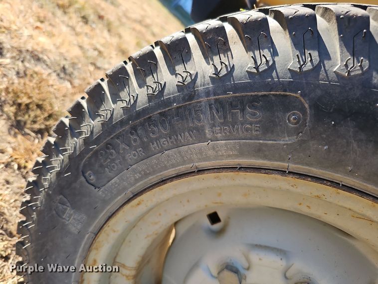 image for item DS5704 2005 Challenger MT275B  MFWD tractor