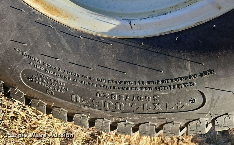 image for item DS5704 2005 Challenger MT275B  MFWD tractor