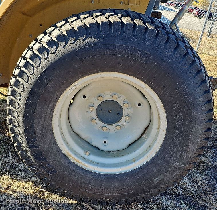 image for item DS5704 2005 Challenger MT275B  MFWD tractor