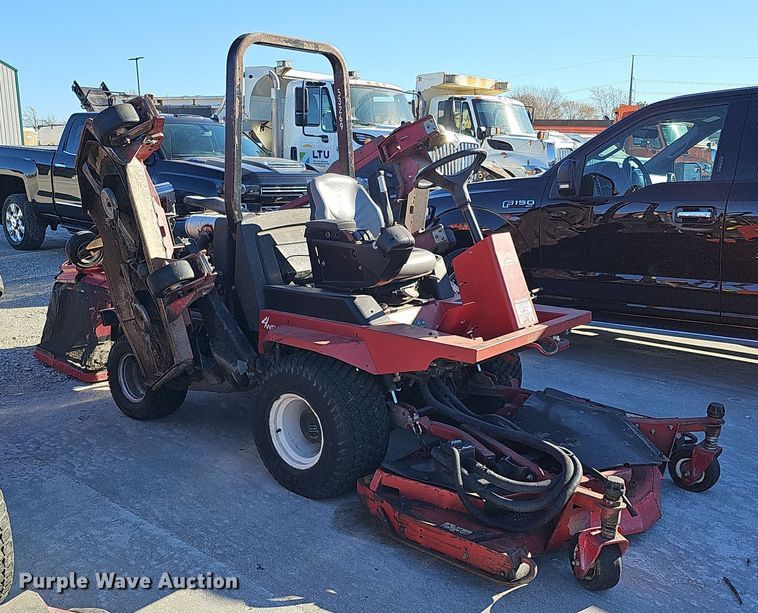 image for item DS5705 2010 Toro Groundsmaster 4000D  lawn mower