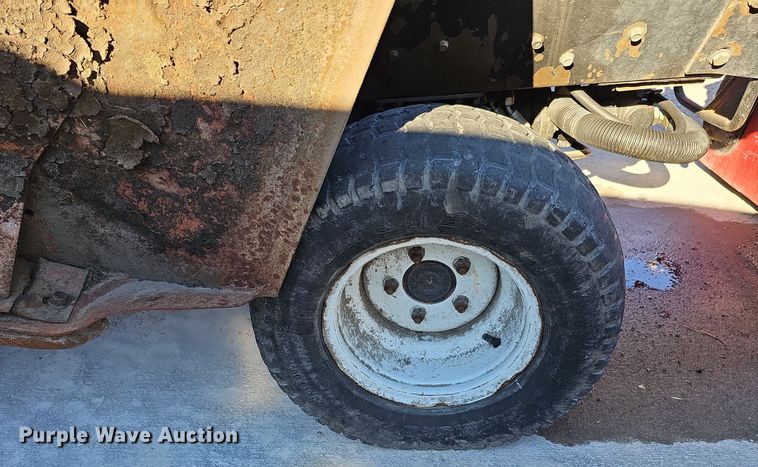 image for item DS5705 2010 Toro Groundsmaster 4000D  lawn mower