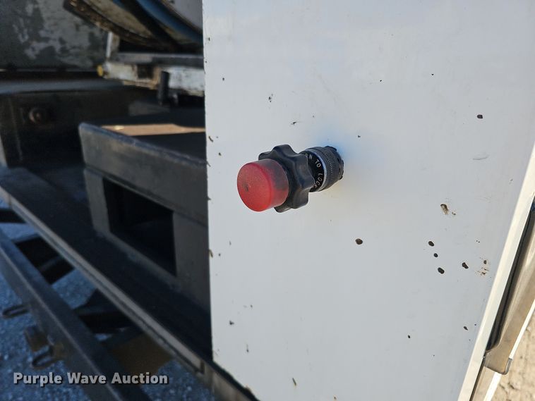 image for item DS5706 2009 Sterling Acterra  sewer jetter truck