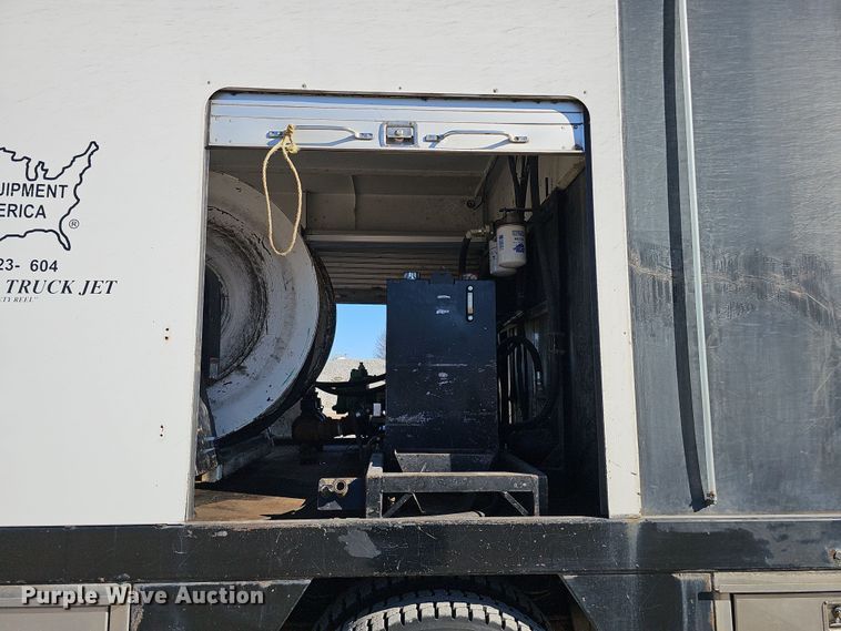 image for item DS5706 2009 Sterling Acterra  sewer jetter truck