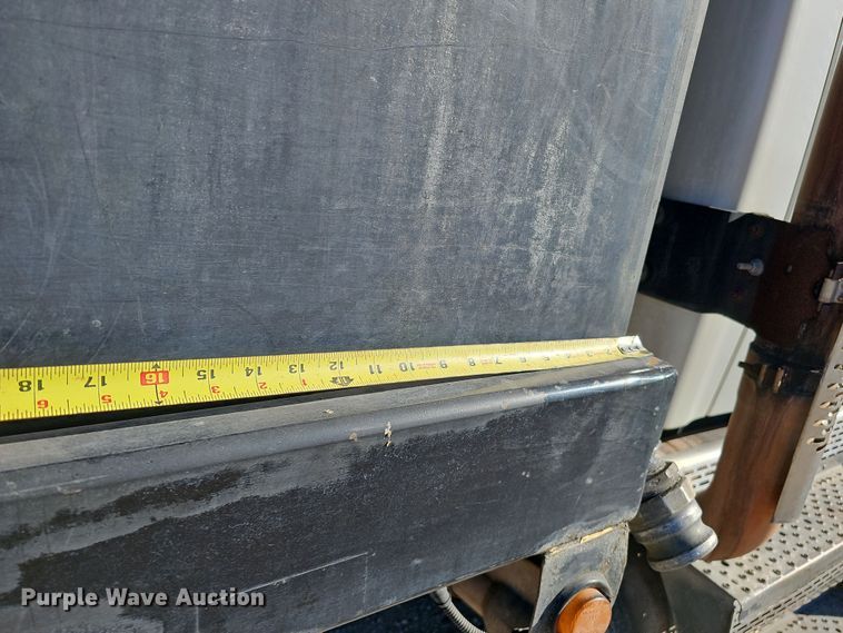 image for item DS5706 2009 Sterling Acterra  sewer jetter truck