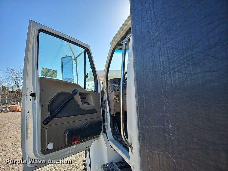 image for item DS5706 2009 Sterling Acterra  sewer jetter truck