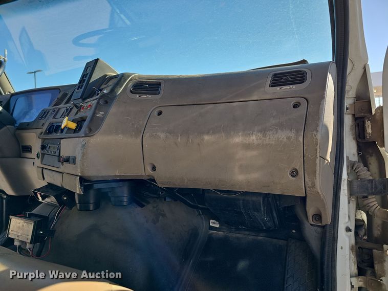 image for item DS5706 2009 Sterling Acterra  sewer jetter truck