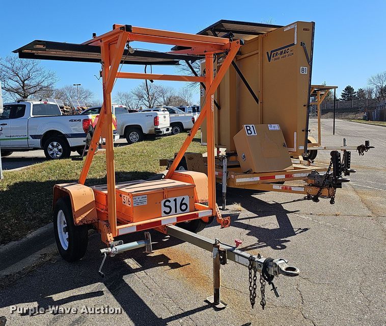 image for item DS5707 (3) arrow board trailers