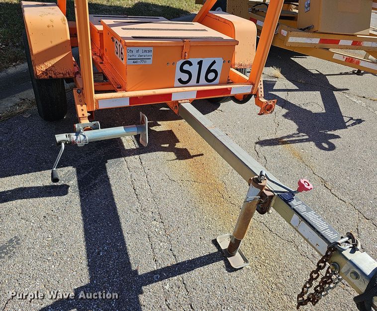 image for item DS5707 (3) arrow board trailers