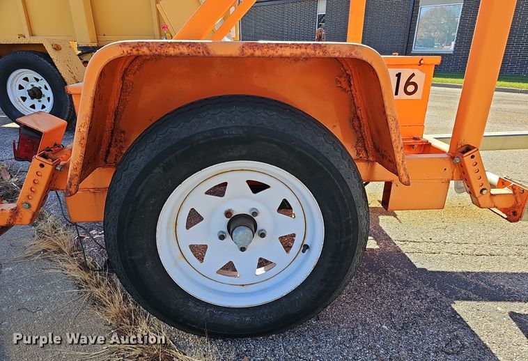 image for item DS5707 (3) arrow board trailers