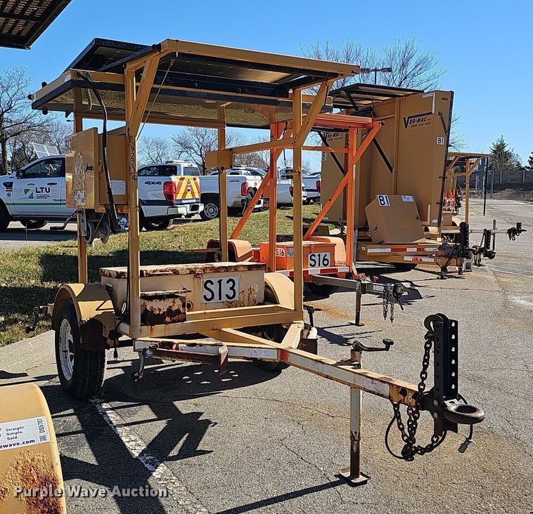 image for item DS5707 (3) arrow board trailers