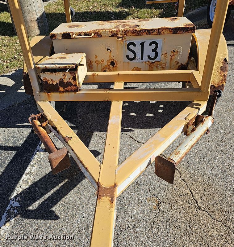 image for item DS5707 (3) arrow board trailers