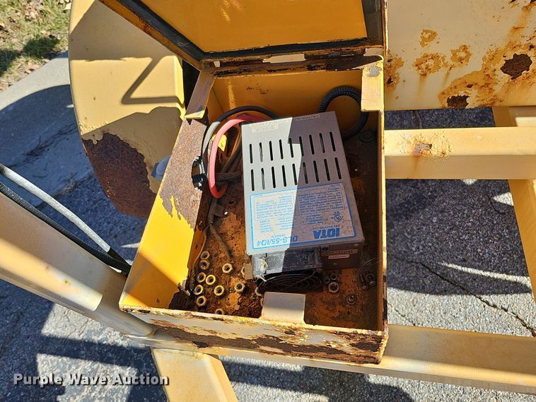 image for item DS5707 (3) arrow board trailers