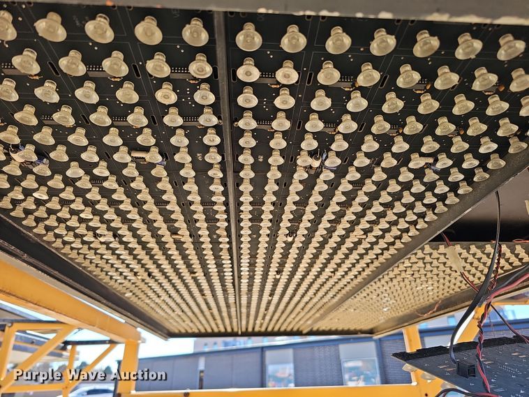 image for item DS5707 (3) arrow board trailers