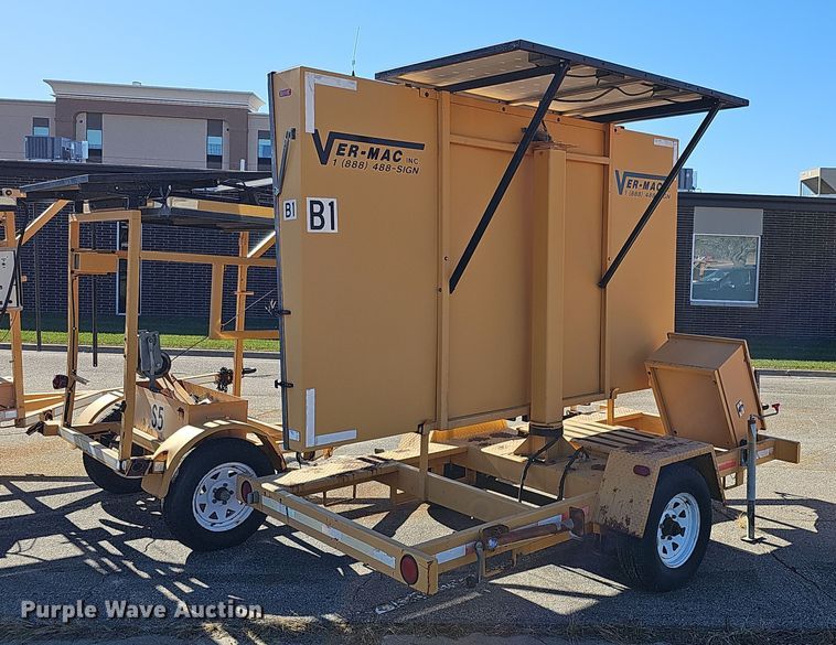 image for item DS5708 2002 Ver-Mac PCMS 1210 RS  arrow board trailer