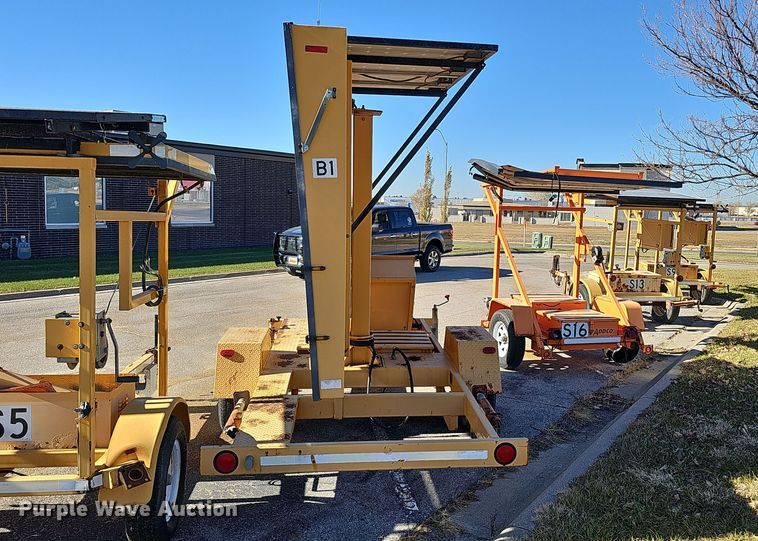 image for item DS5708 2002 Ver-Mac PCMS 1210 RS  arrow board trailer