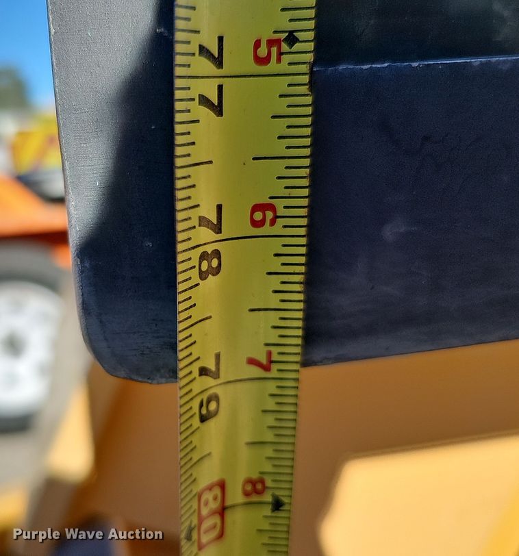 image for item DS5708 2002 Ver-Mac PCMS 1210 RS  arrow board trailer