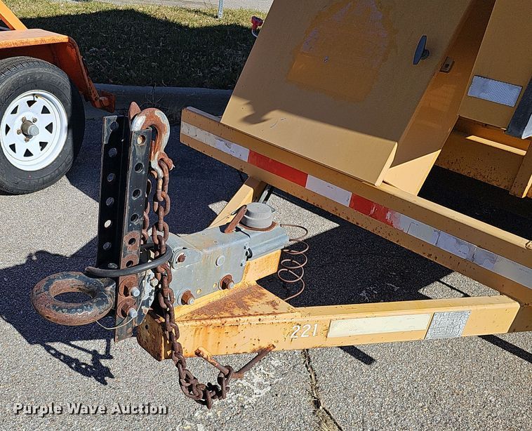 image for item DS5708 2002 Ver-Mac PCMS 1210 RS  arrow board trailer