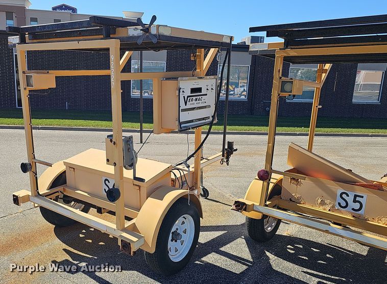 image for item DS5709 (2) arrow board trailers