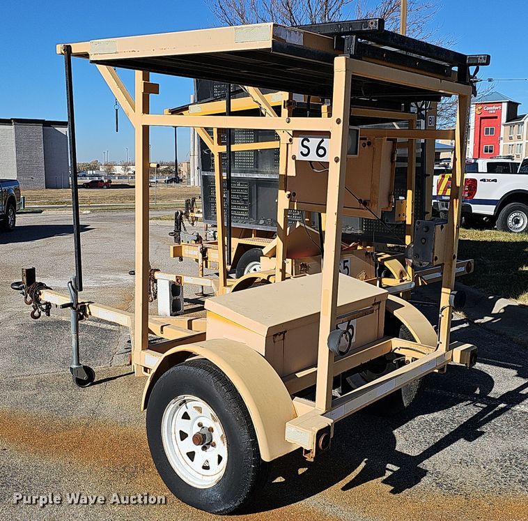 image for item DS5709 (2) arrow board trailers