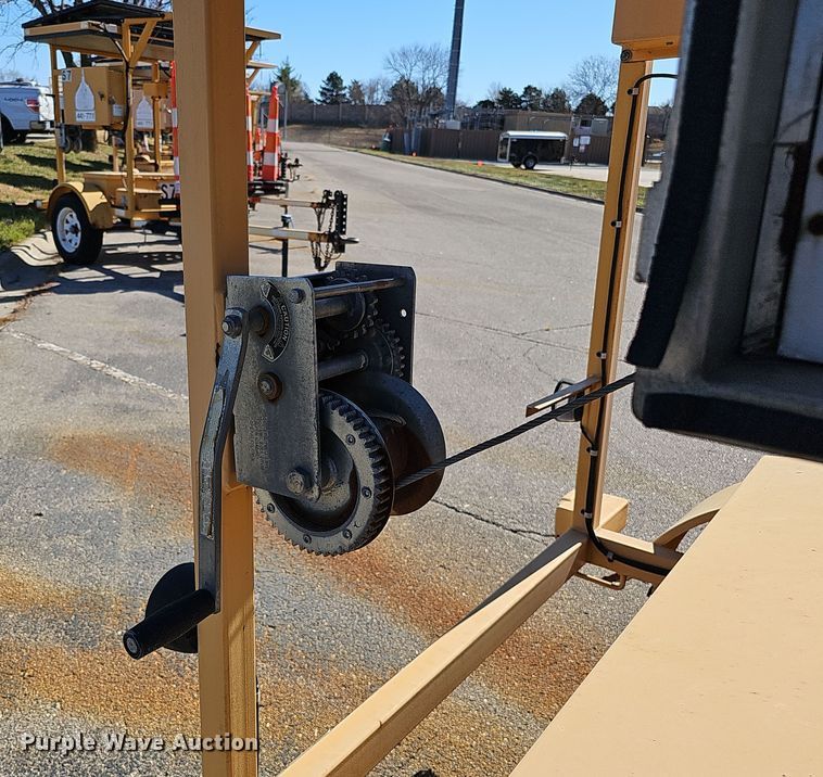 image for item DS5709 (2) arrow board trailers